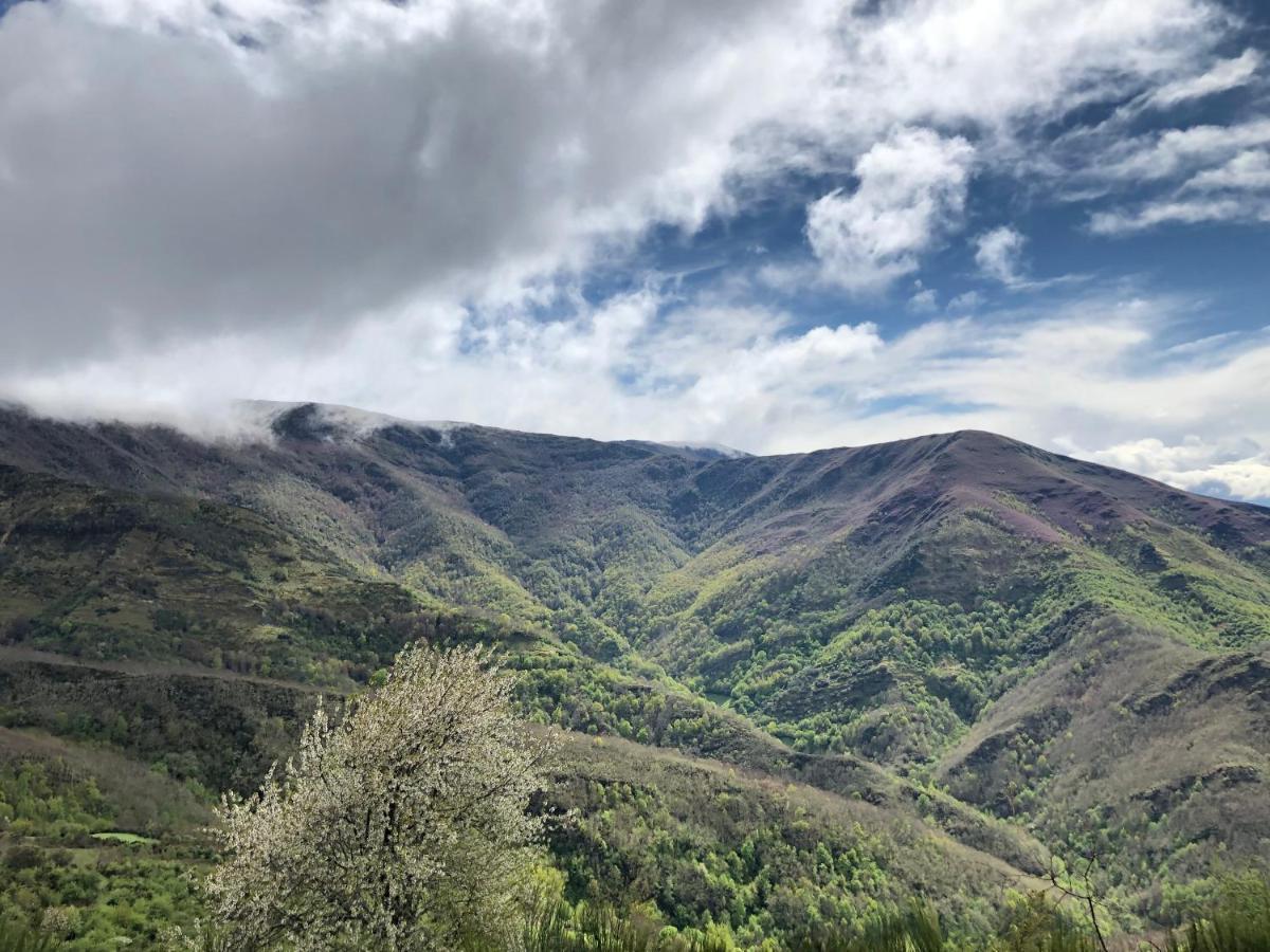 A Barreira -Lar Da Cima- Leilighet Folgoso do Courel Eksteriør bilde
